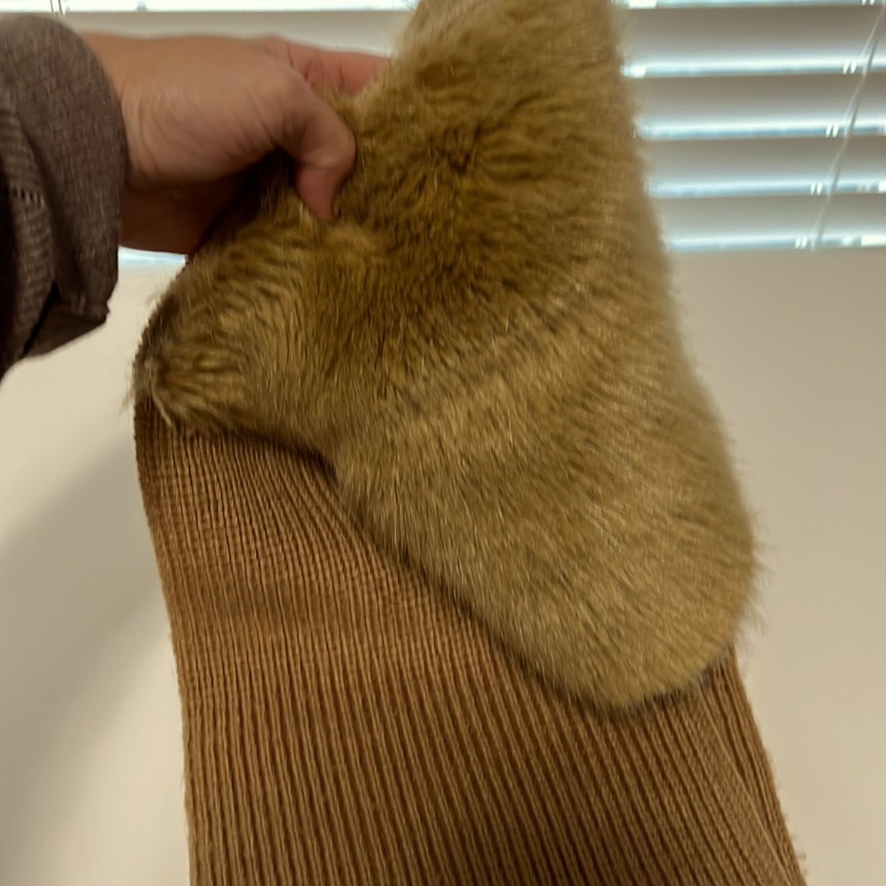 Beautiful faux fur scarf